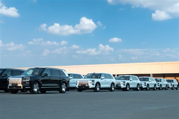 天博体育登录入口-50万级销冠极氪9X疯狂收割BBA用户！极氪3月交付新车29318辆 暴增90%